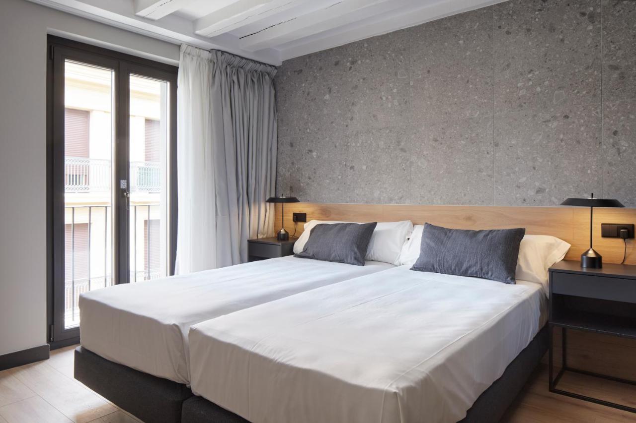 Hostal Espoz Y Mina Pamplona Bagian luar foto